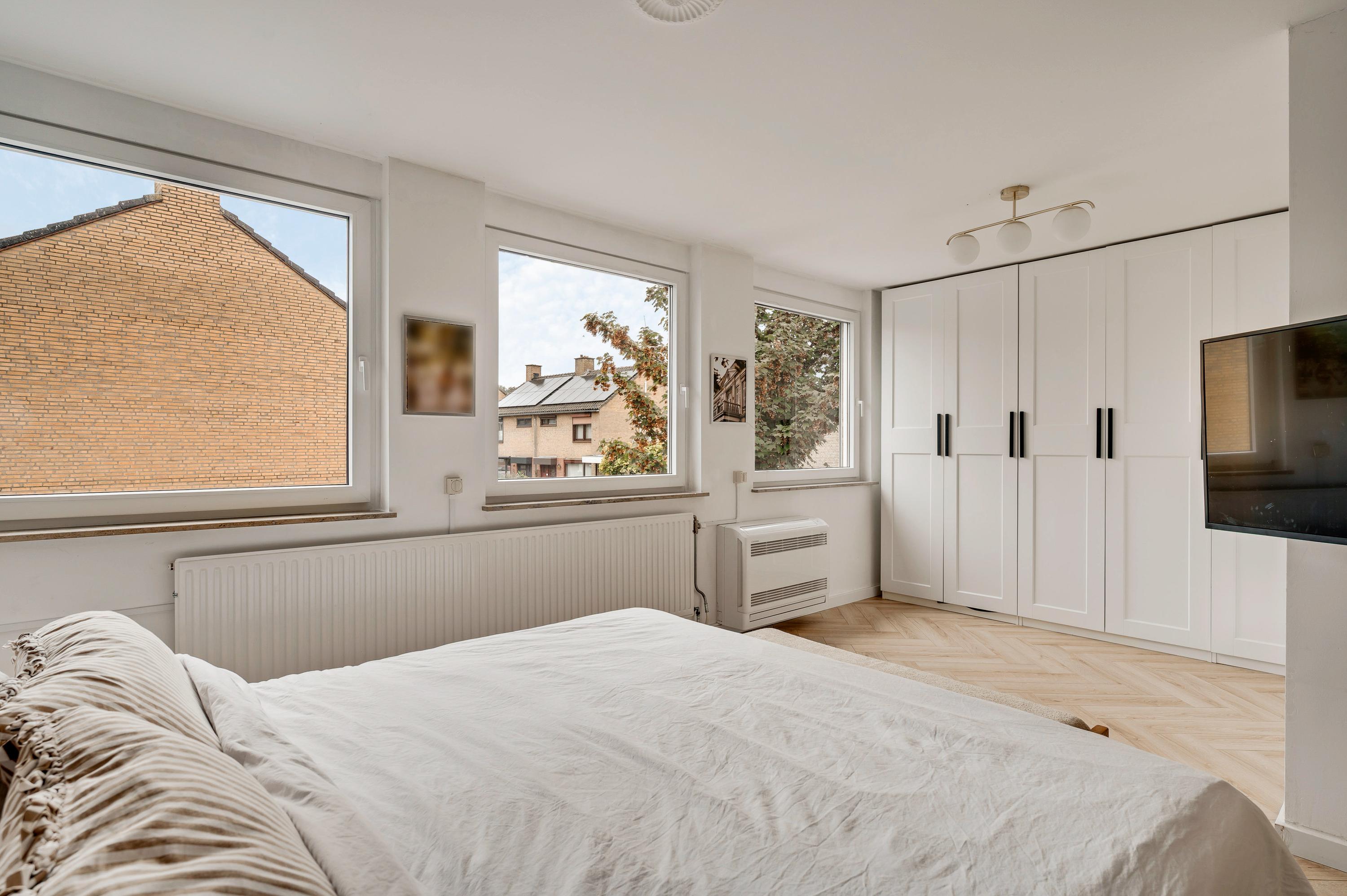 Twee-onder-één-kap te koop: Burg. Donnersstraat 12, Munstergeleen