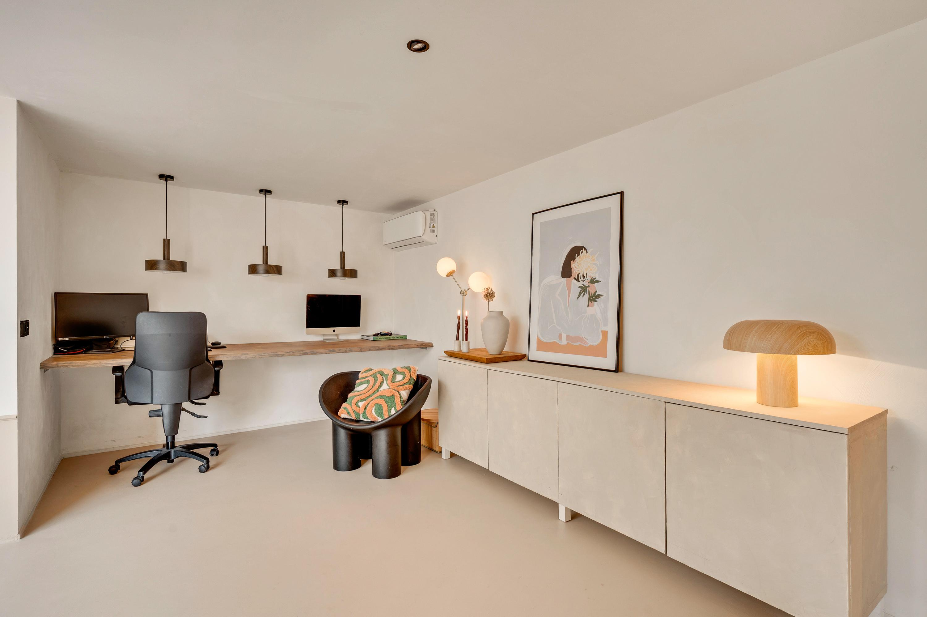 Twee-onder-één-kap te koop: Burg. Donnersstraat 12, Munstergeleen